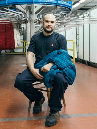 MAERZ_WhoMadeMyClothes_3GarnStory_2Modul_Portrait3 MAERZ_WhoMadeMyClothes_3GarnStory_2Modul_Portrait3