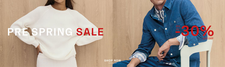 PRE SPRING SALE: Strick‑ und Denim‑Styles für Damen und Herren, clean inszeniert – roter Sale‑Schriftzug und –30 % Rabatt.