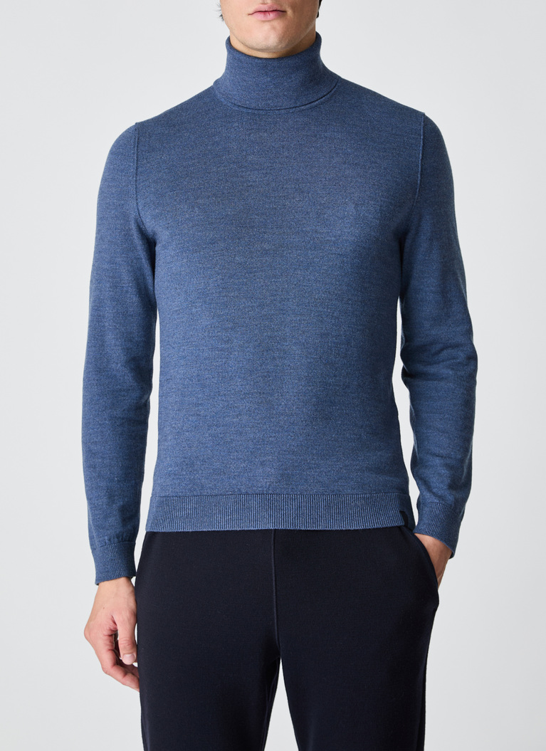 RollkragenpulloverNimes Blue Frontansicht