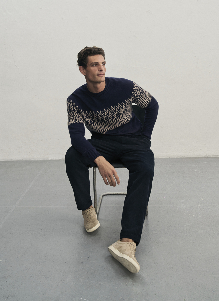 RundhalspulloverNightfall Blue Frontansicht