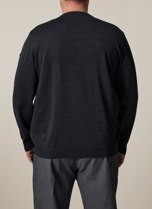 Pullover width=