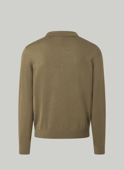 Pullover width=