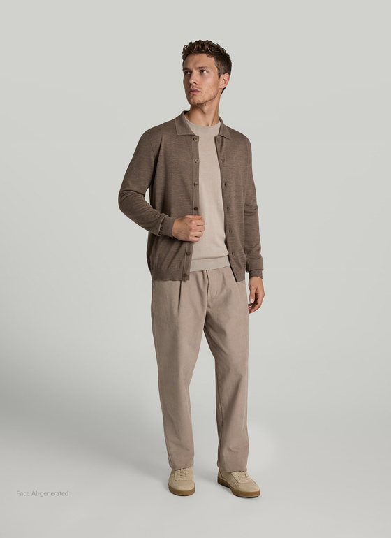 Strickjacke Knopf 1/1 Arm Brownie Frontansicht