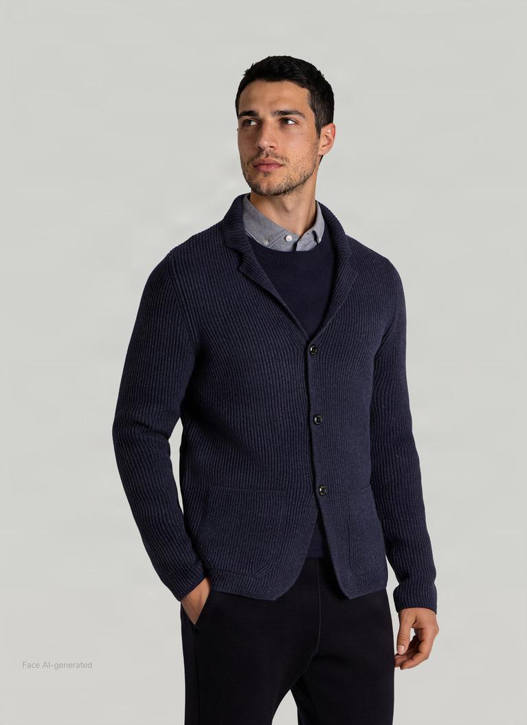 StrickjackeMidnight Blue Frontansicht