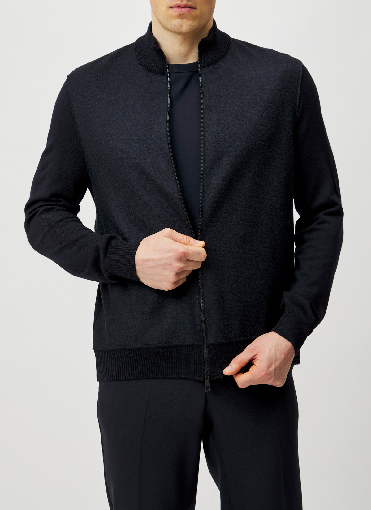 Strickjacke Zip 1/1 Arm, Navy Frontansicht