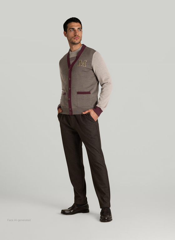Strick Cardigan 1/1 Arm Brownie Frontansicht