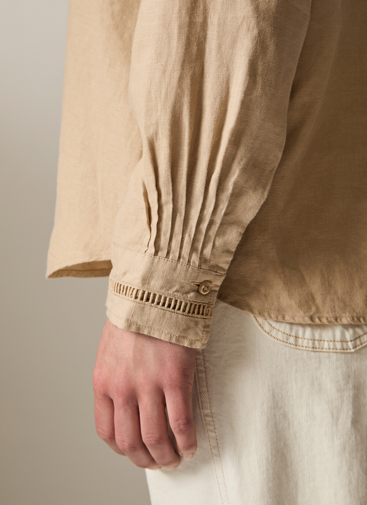 T-Shirt Rundhals, Beach Brown Detailansicht 2