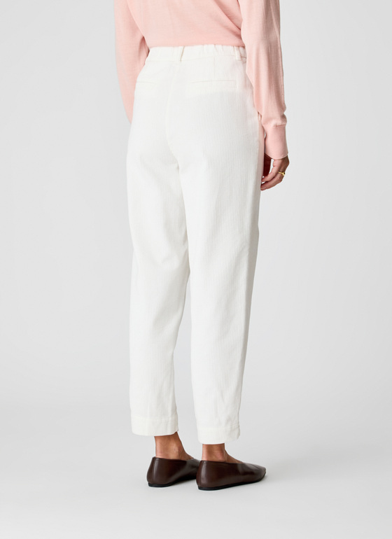 Hose New White Frontansicht