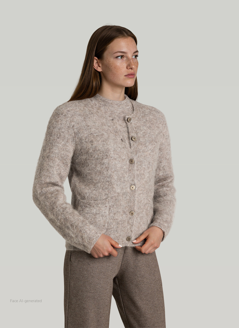 StrickjackeTaupe Grey Frontansicht