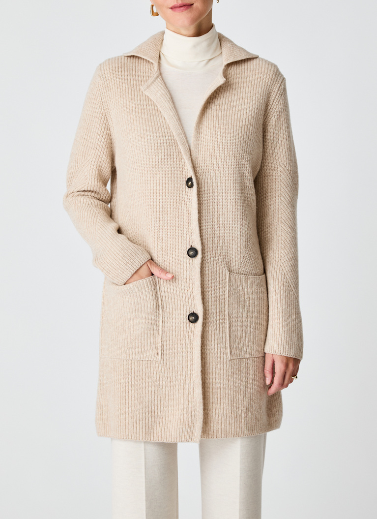 StrickmantelBritish Tea Frontansicht