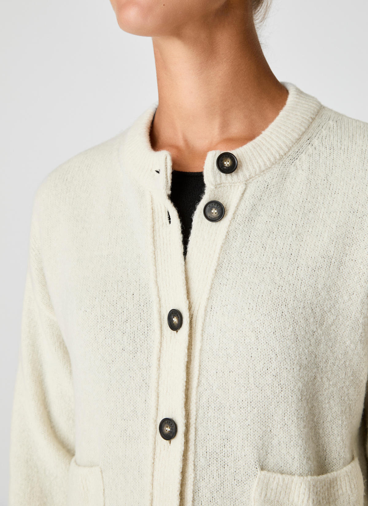 Strickjacke Knopf 1/1 Arm, New White Detailansicht 1