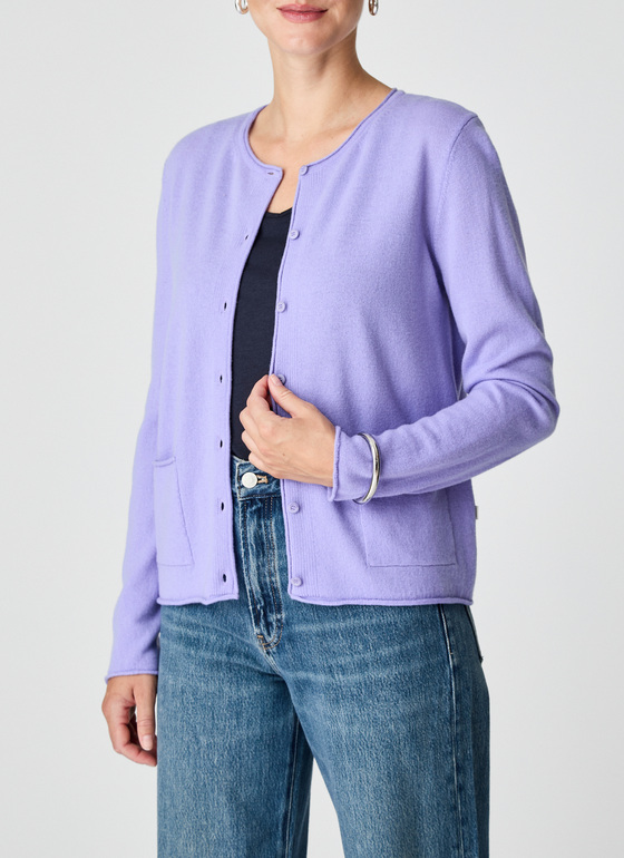 Strickjacke Knopf 1/1 Arm Frosted Lavender Frontansicht