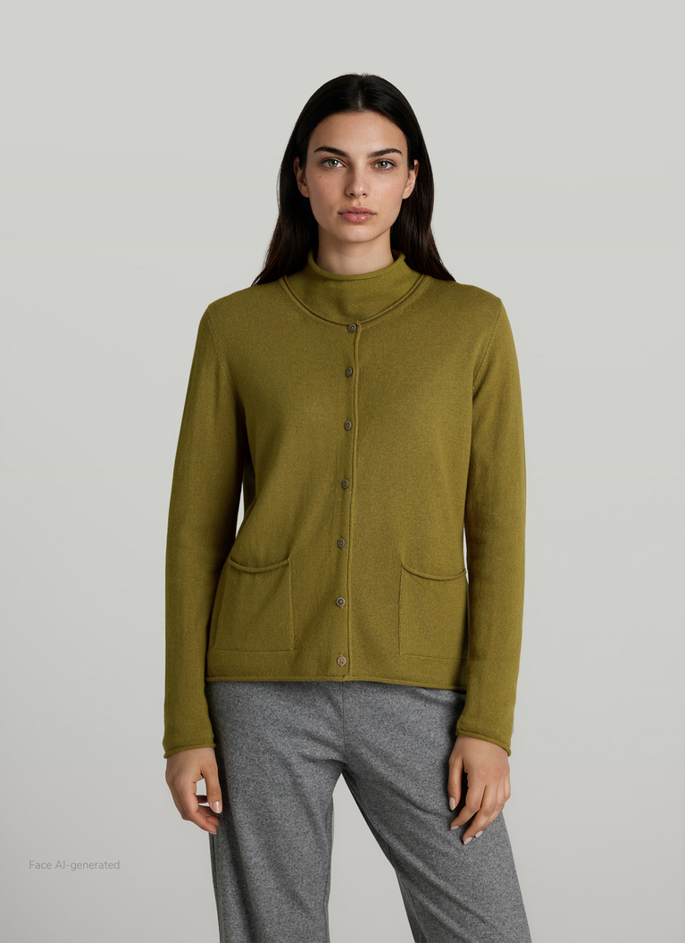 StrickjackeAutumn Forest Frontansicht