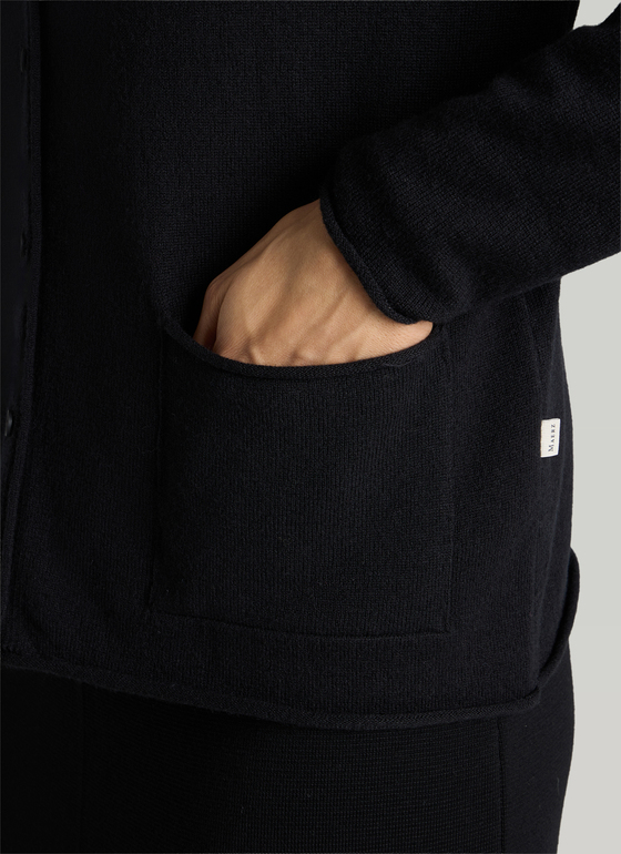 Strickjacke 1/1 Arm Black Frontansicht