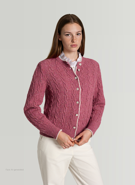 Strickjacke Knopf 1/1 Arm Peony Red Frontansicht