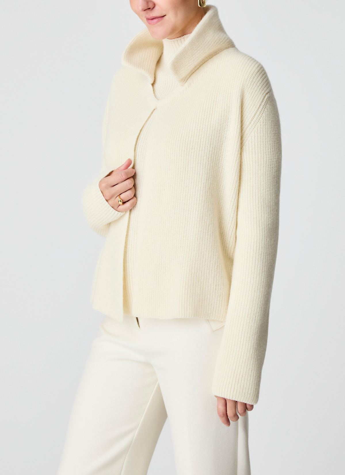 Strickjacke 1/1 Arm, New White Frontansicht