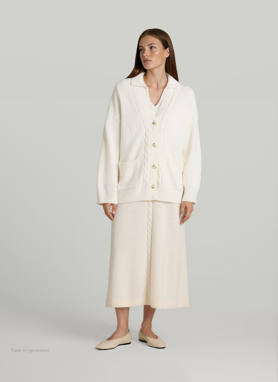 Strickjacke 1/1 Arm New White Frontansicht