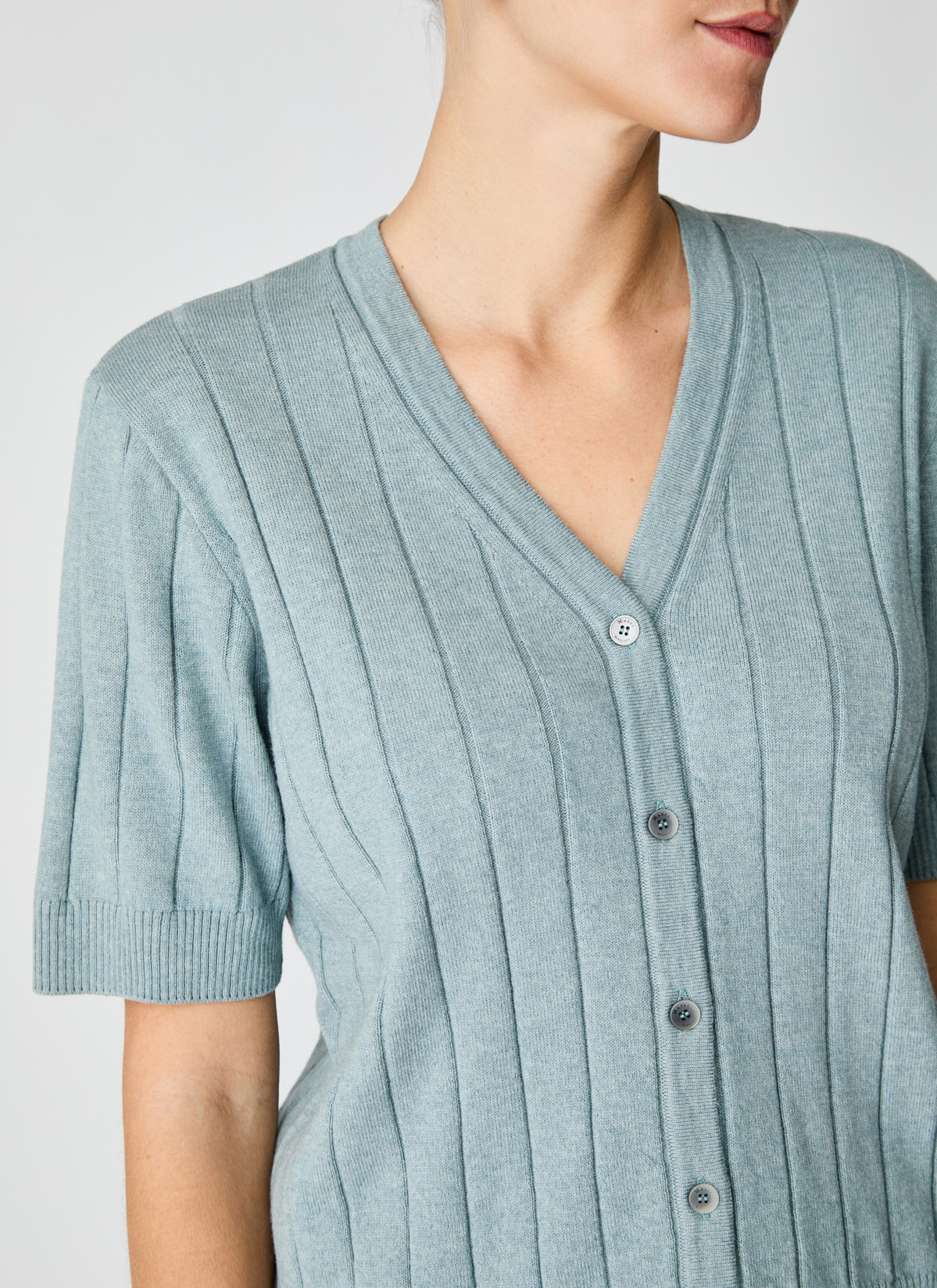 Strickjacke Knopf 1/1 Arm, Lake Blue Detailansicht 2