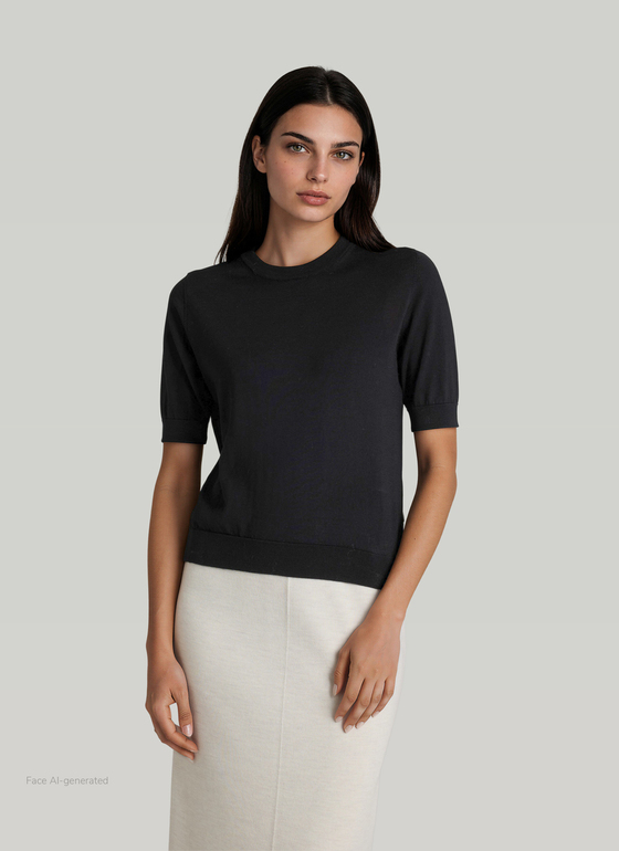 Pullover Rundhals 1/1 Arm Black Frontansicht