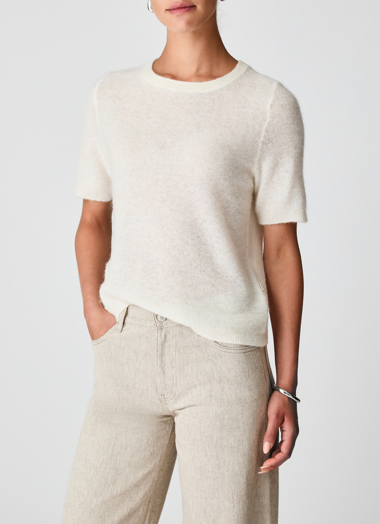 RundhalspulloverNew White Frontansicht