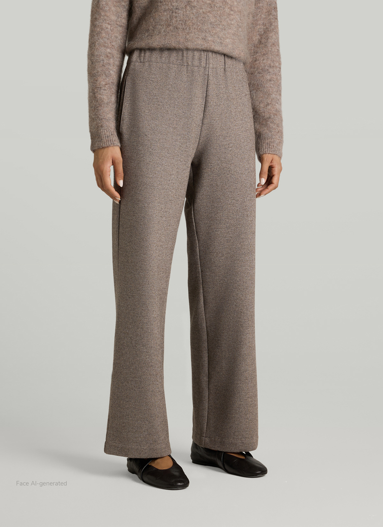 HoseTaupe Grey Frontansicht